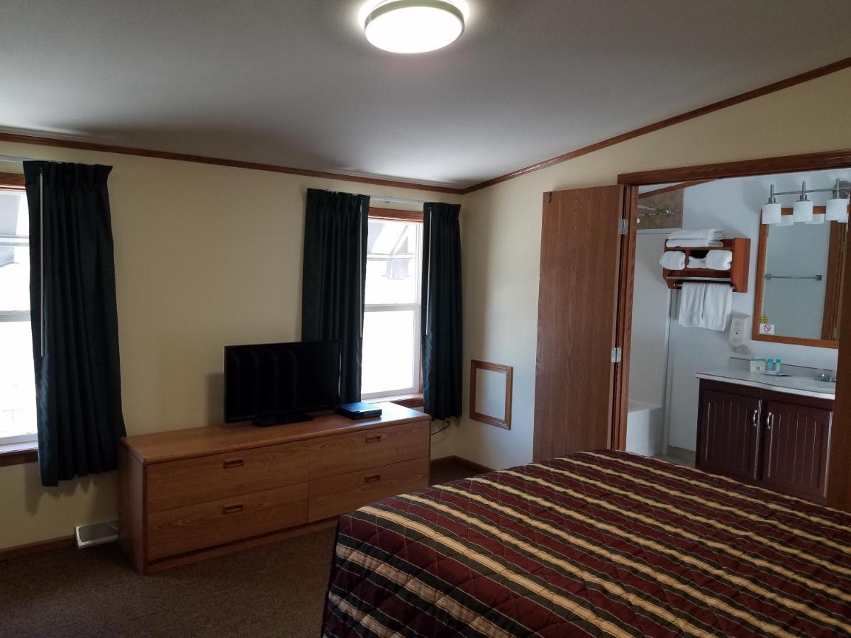 Black Hawk Motel & Suites Wisconsin Dells Exterior foto