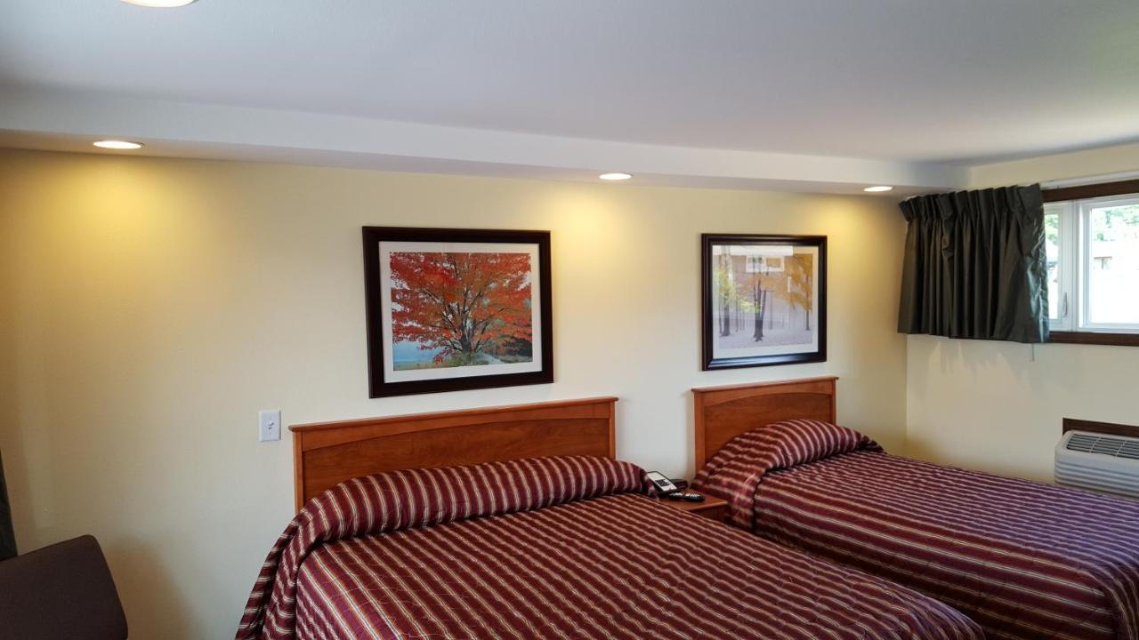 Black Hawk Motel & Suites Wisconsin Dells Exterior foto