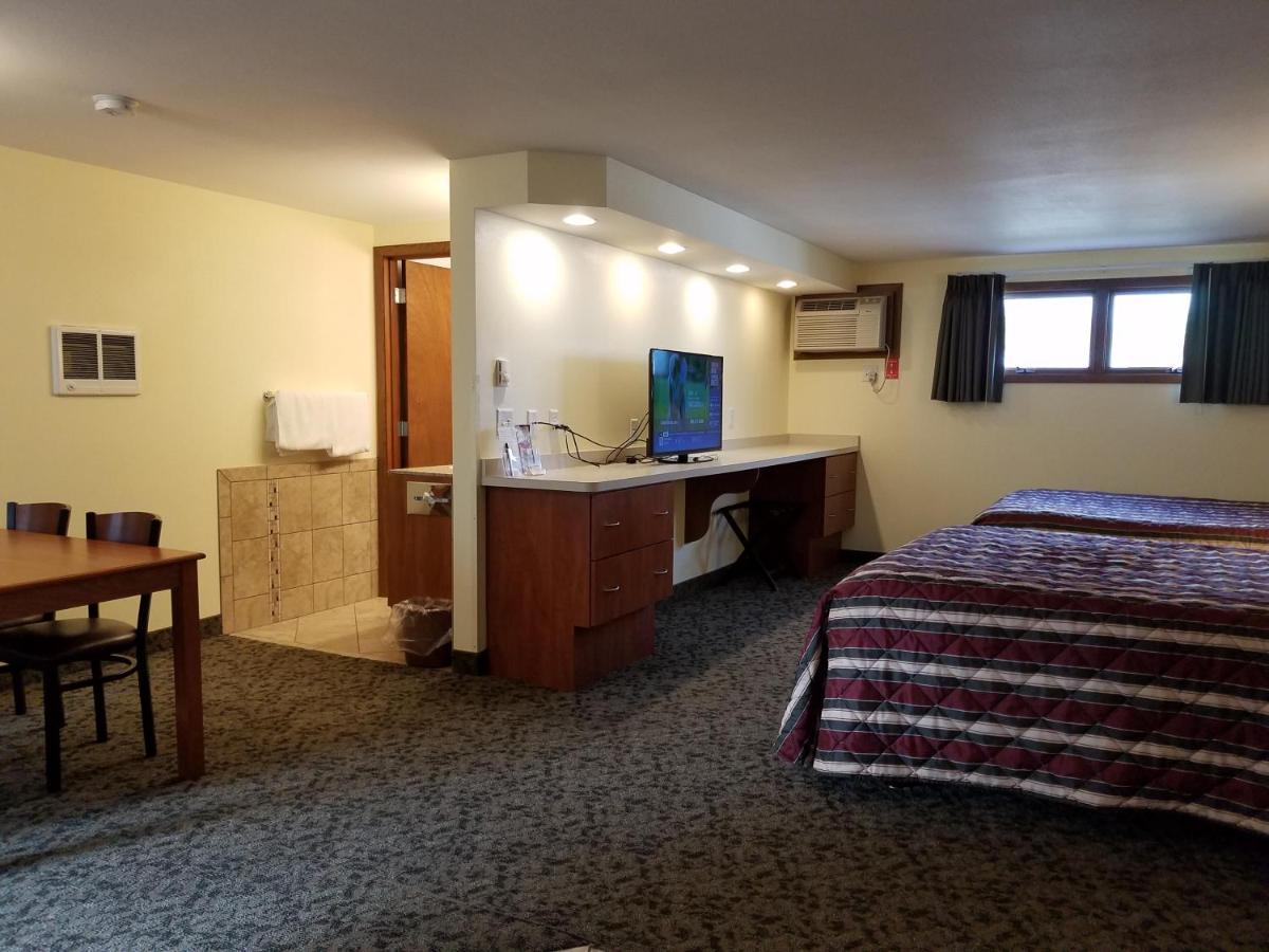 Black Hawk Motel & Suites Wisconsin Dells Exterior foto